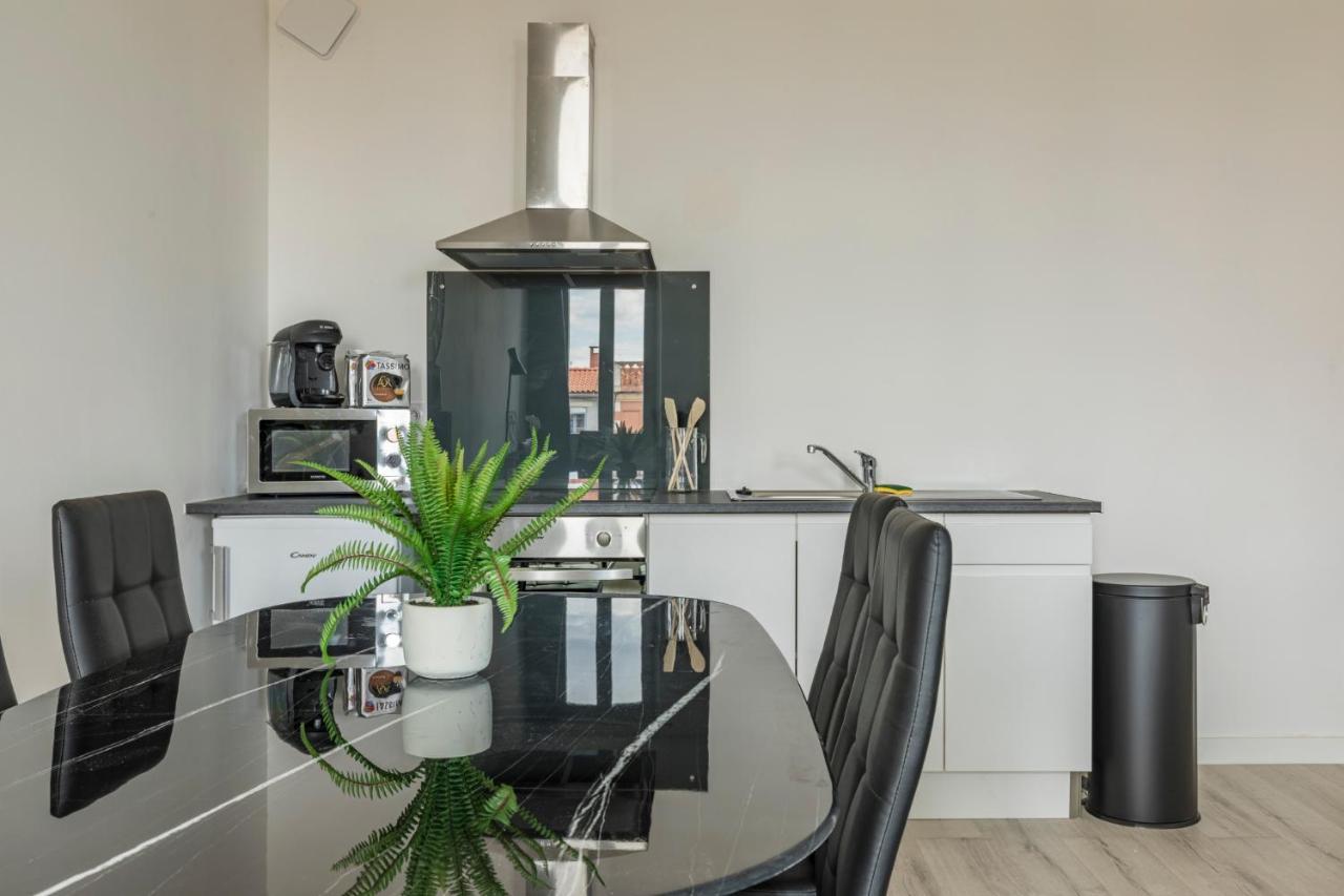 Le Dallas - 1 Chambre, 1 Canape-Lit, 1Er Etage, Parking, 10Min Canal Du Midi Кастельсарразен Экстерьер фото