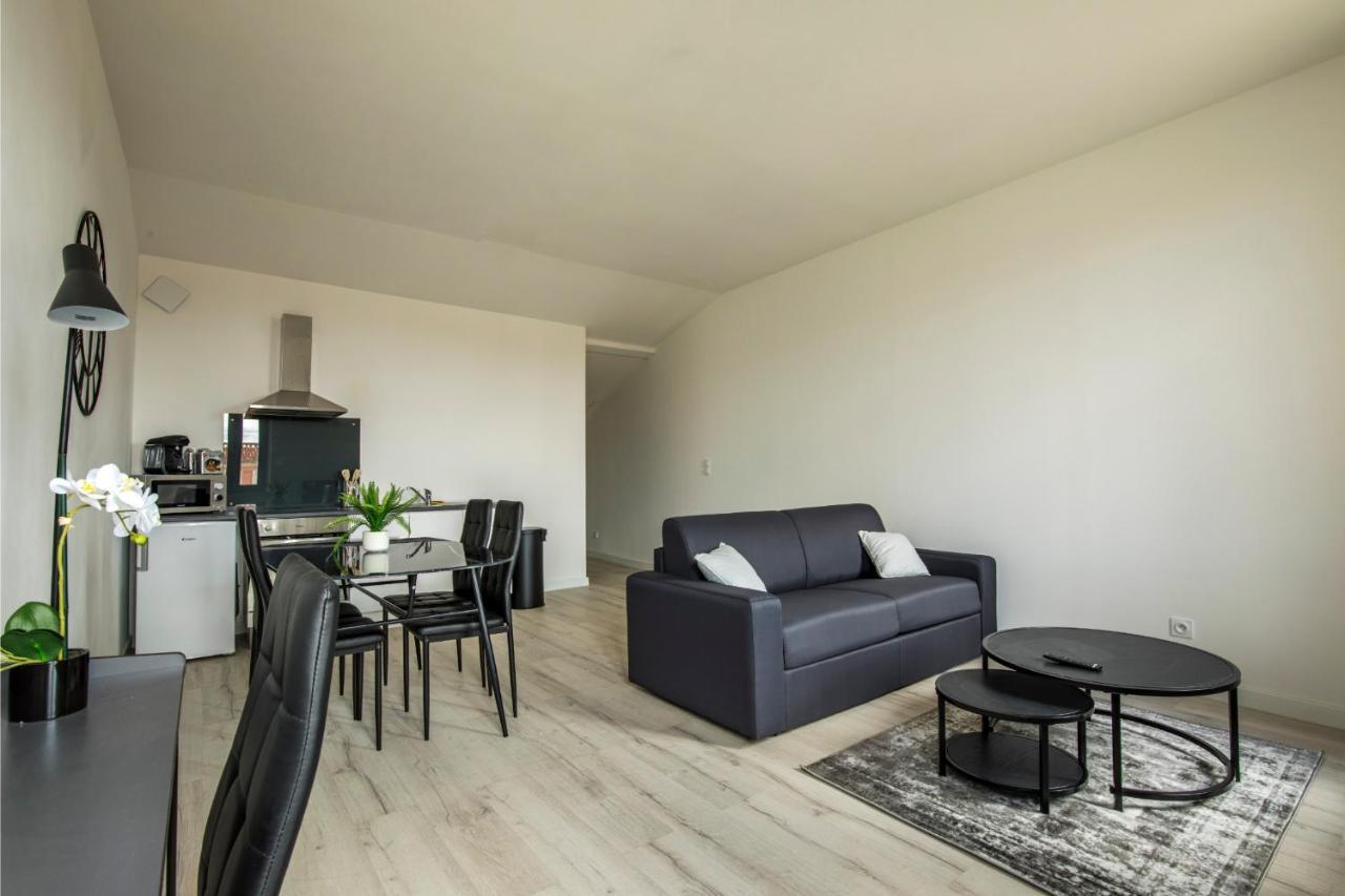 Le Dallas - 1 Chambre, 1 Canape-Lit, 1Er Etage, Parking, 10Min Canal Du Midi Кастельсарразен Экстерьер фото