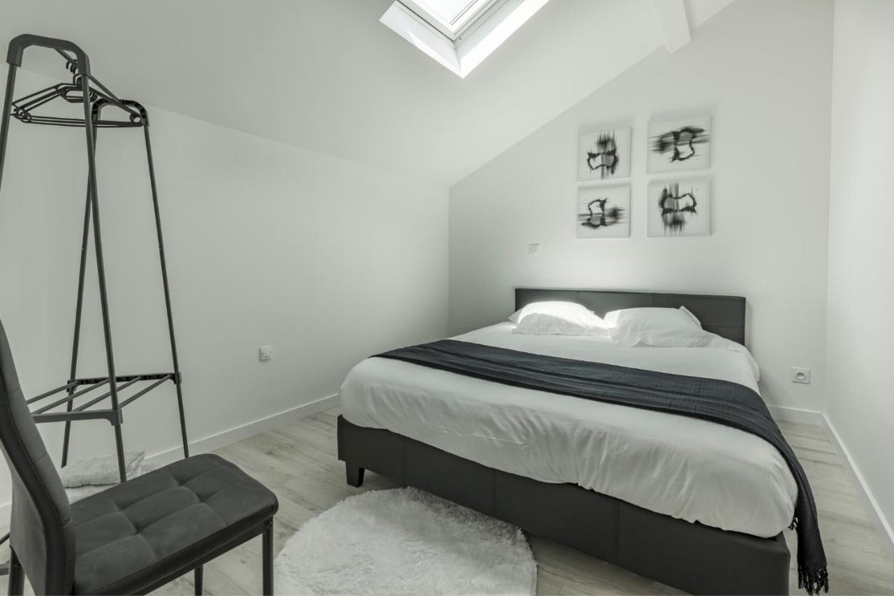 Le Dallas - 1 Chambre, 1 Canape-Lit, 1Er Etage, Parking, 10Min Canal Du Midi Кастельсарразен Экстерьер фото